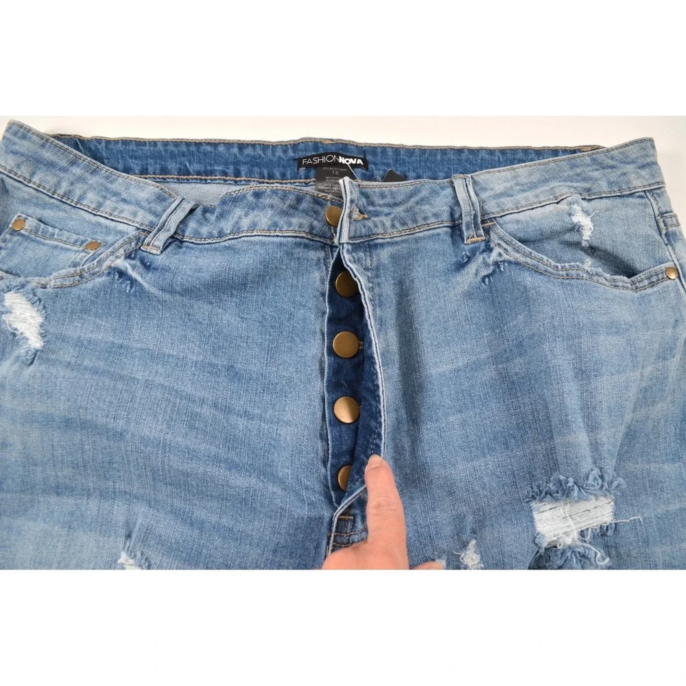 Fashion Nova Sandra Boyfriend Jeans Button Fly Womens 18 Ripped Distressed Nwt's